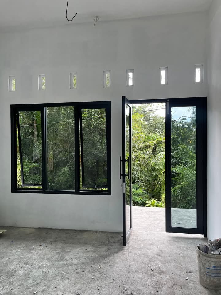 Pintu Kaca Aluminium